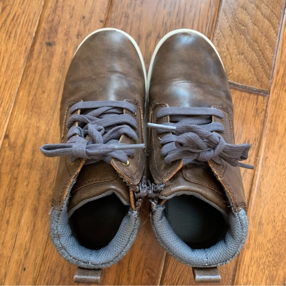 Cat & Jack | Chocolate Brown high top sneakers| Sz 2 - Picture 3 of 13